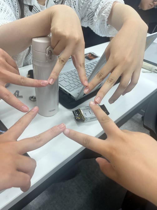 第377回学生ブログ【第六感研究会】「今日も無事、他人の善意で生還。」